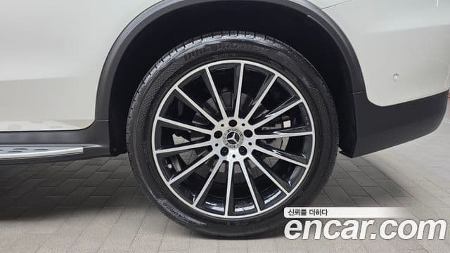 Mercedes-Benz GLC-Class 2018 — ფოტო 25/32