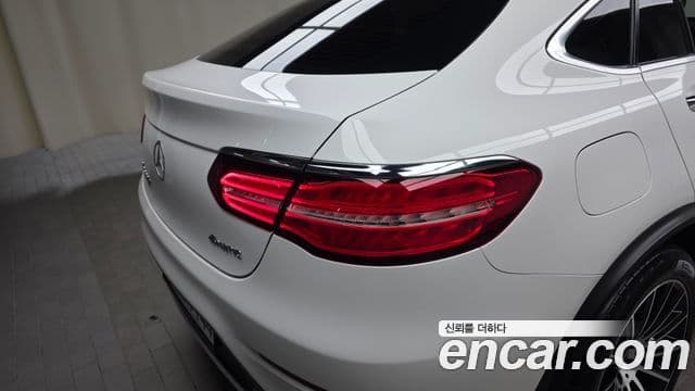 Mercedes-Benz GLC-Class 2018 — ფოტო 9/32