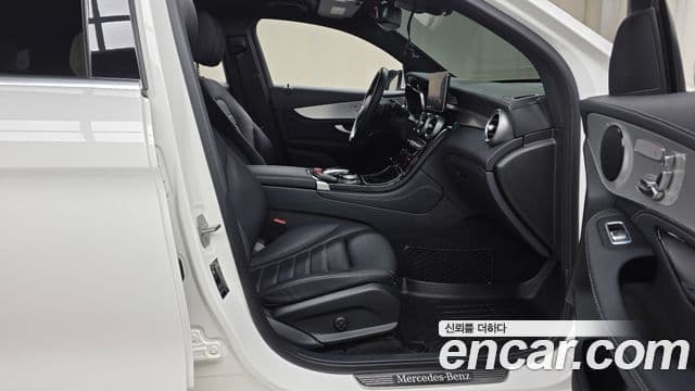 Mercedes-Benz GLC-Class 2018 — ფოტო 32/32