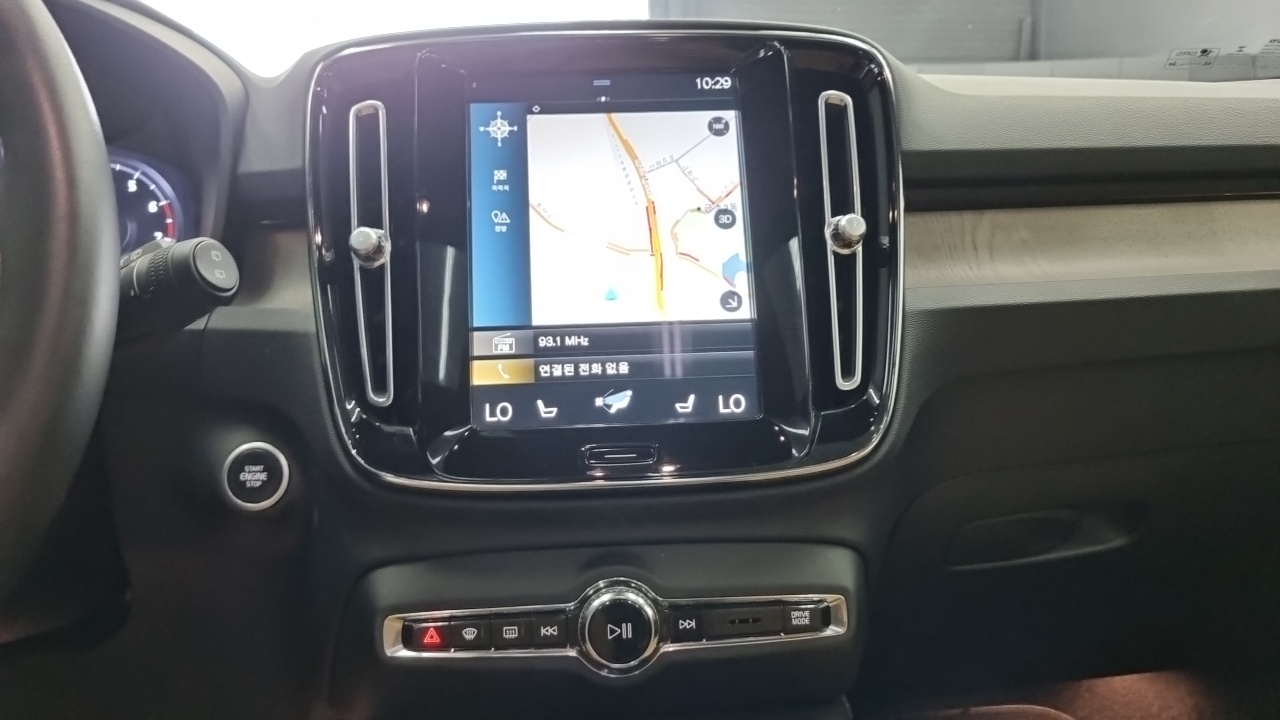 Volvo XC40 2021 — Şəkil 17/20