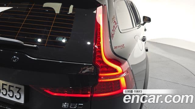 Volvo V60 Cross Country 2023 — Photo 5/34