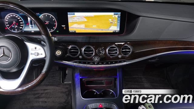 Mercedes-Benz S-Class 2018 — ფოტო 13/20