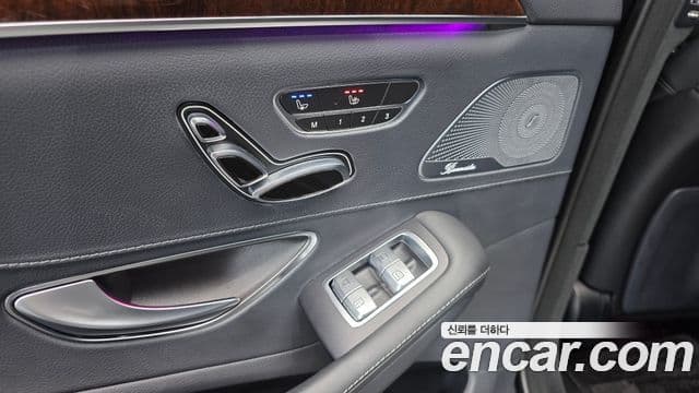 Mercedes-Benz S-Class 2018 — ფოტო 16/20
