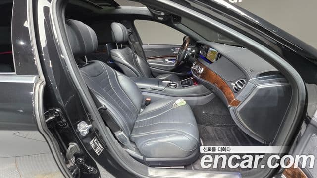 Mercedes-Benz S-Class 2018 — ფოტო 17/20