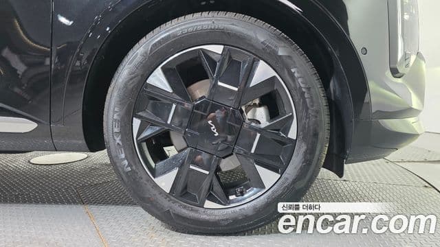 Kia Sportage 2025 — ფოტო 18/35