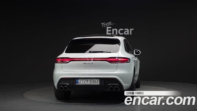 Porsche Macan 2023 — Фото 4/20