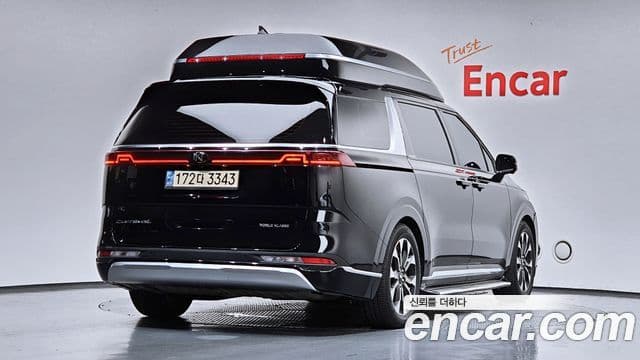 Kia Carnival 2021 — Фото 2/20