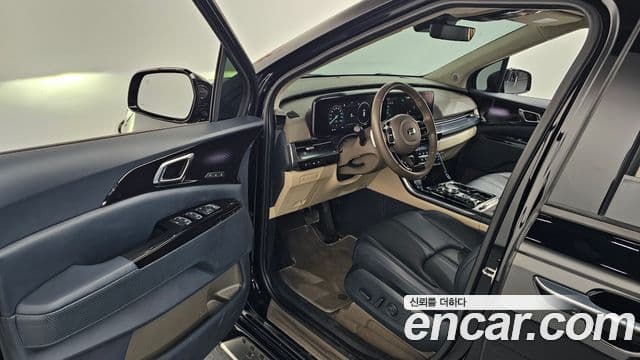 Kia Carnival 2021 — Фото 10/20