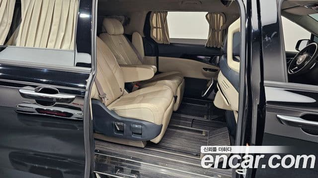 Kia Carnival 2021 — Фото 11/20