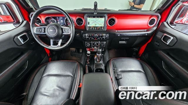 Jeep Wrangler 2022 — ფოტო 7/20