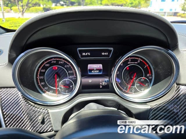 Mercedes-Benz GLE-Class 2019 — Photo 19/20