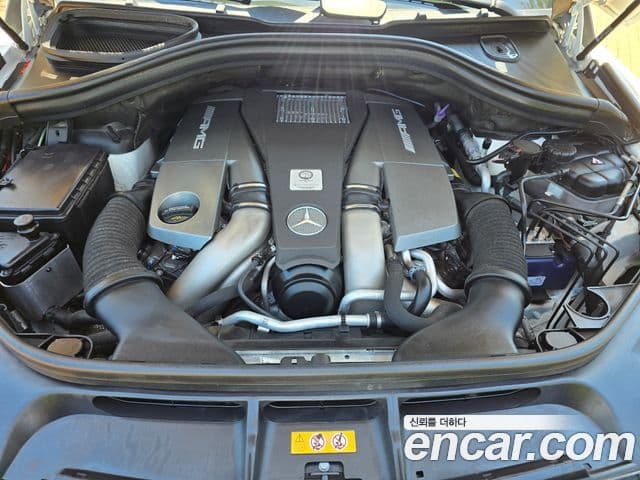 Mercedes-Benz GLE-Class 2019 — Photo 16/20