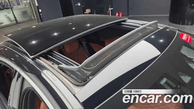 Mercedes-Benz S-Class 2023 — Photo 12/33