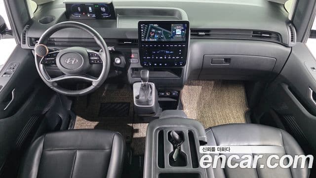 Hyundai Staria 2021 — ფოტო 7/20