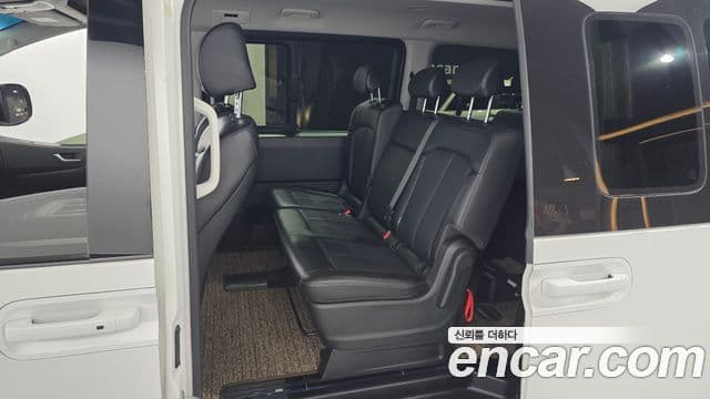 Hyundai Staria 2021 — ფოტო 11/20