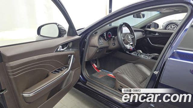 Kia Stinger 2020 — ფოტო 10/20