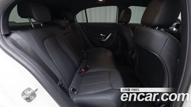 Mercedes-Benz A-Class 2024 — Şəkil 8/20
