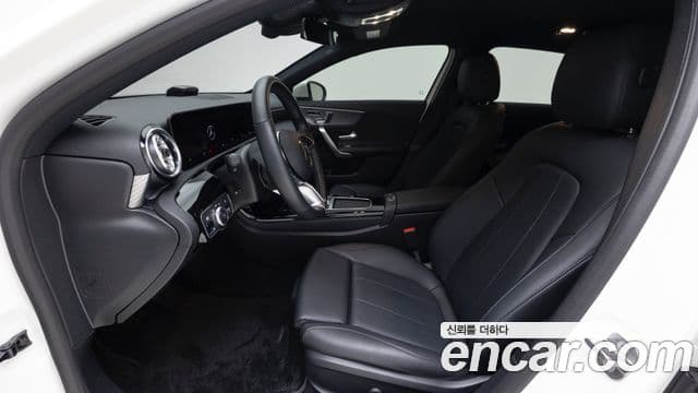 Mercedes-Benz A-Class 2024 — Şəkil 13/20