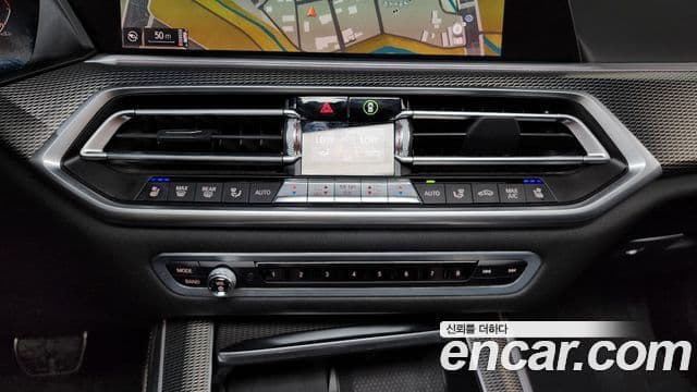 BMW X5 2020 — ფოტო 15/20