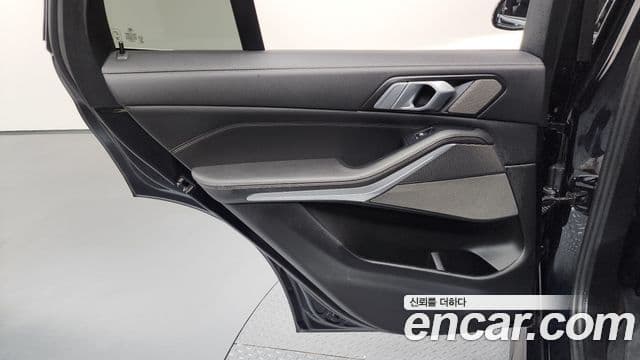 BMW X5 2020 — Photo 37/39