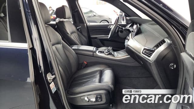 BMW X5 2020 — Photo 10/39