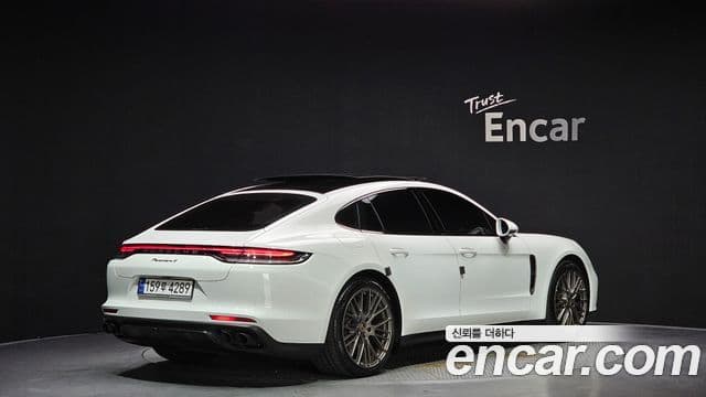 Porsche Panamera 2023 — Şəkil 2/20
