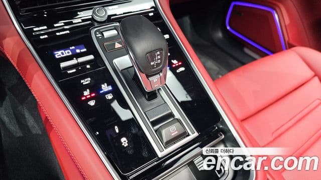 Porsche Panamera 2023 — Şəkil 9/20
