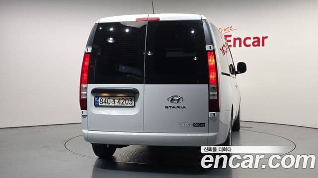 Hyundai Staria 2024 — Şəkil 4/20