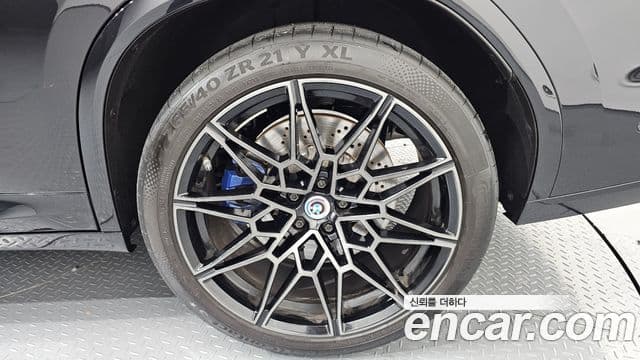 BMW X4M 2023 — Photo 15/31
