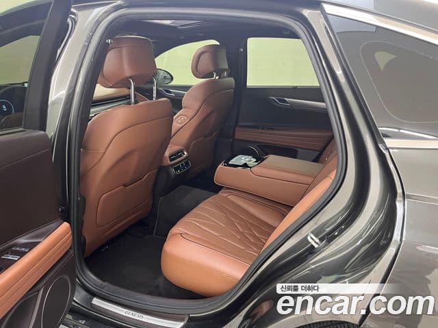 Genesis Electrified G80 2022 — ფოტო 14/20