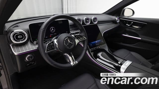 Mercedes-Benz C-Class 2025 — Фото 12/20