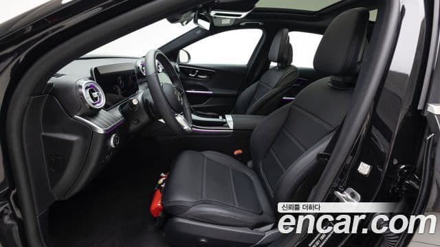 Mercedes-Benz C-Class 2025 — Фото 13/20