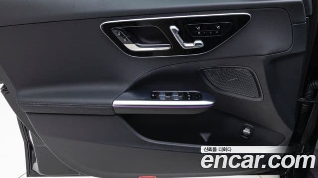 Mercedes-Benz C-Class 2025 — Фото 14/20