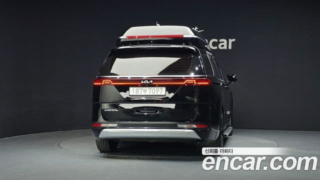 Kia Carnival 2023 — Фото 4/20