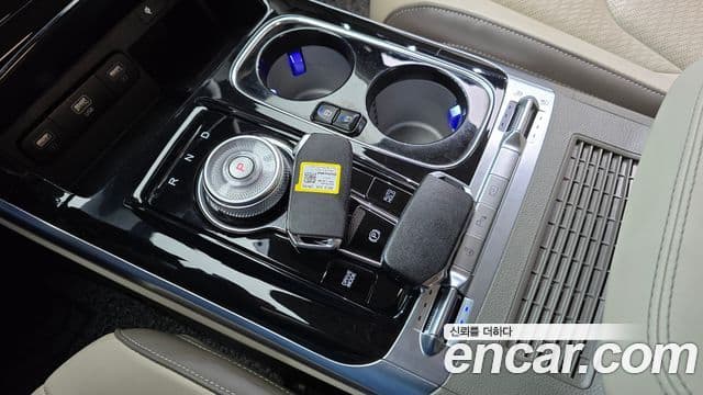 Kia Carnival 2023 — Фото 9/20