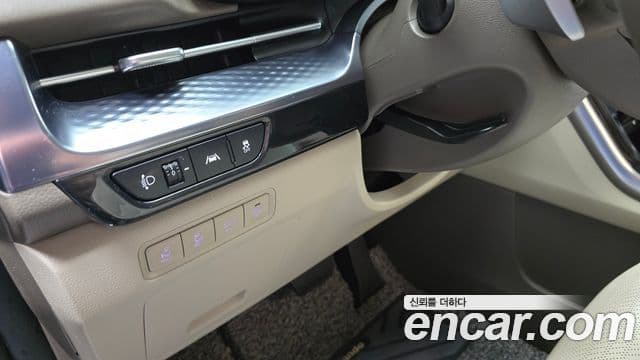 Kia Carnival 2023 — Фото 14/20