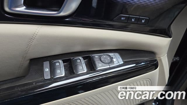 Kia Carnival 2022 — Şəkil 14/20