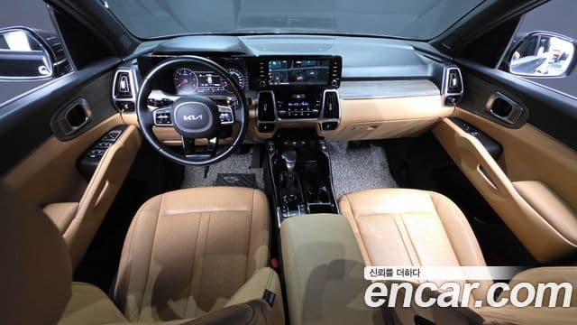 Kia Sorento 2023 — Фото 7/20