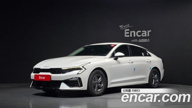 Kia K5 2023 — ფოტო 1/20