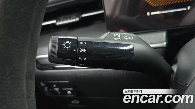 Kia K5 2023 — ფოტო 18/20