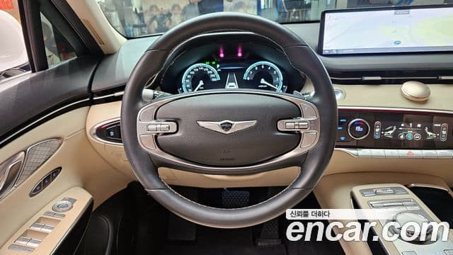 Genesis GV70 2021 — Şəkil 13/20
