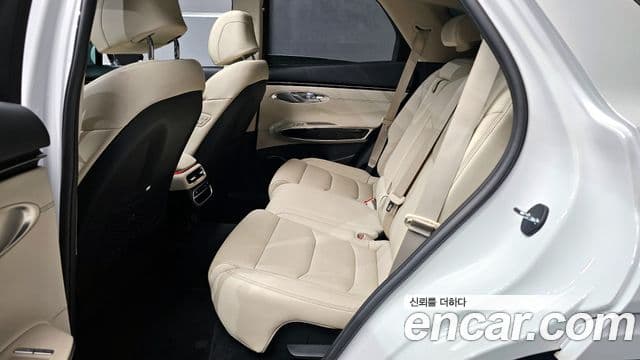 Genesis GV70 2021 — Photo 4/30