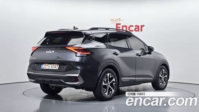 Kia Sportage 2022 — ფოტო 2/20