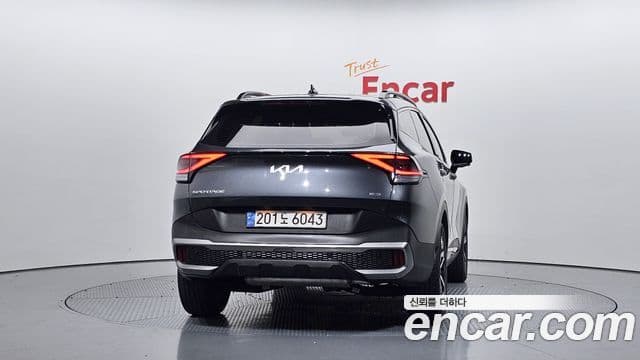 Kia Sportage 2022 — ფოტო 4/20