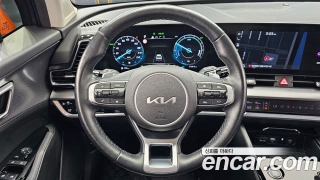 Kia Sportage 2022 — ფოტო 13/20