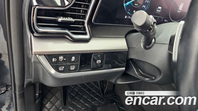 Kia Sportage 2022 — ფოტო 16/20