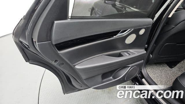 Genesis G80 2021 — ფოტო 10/31