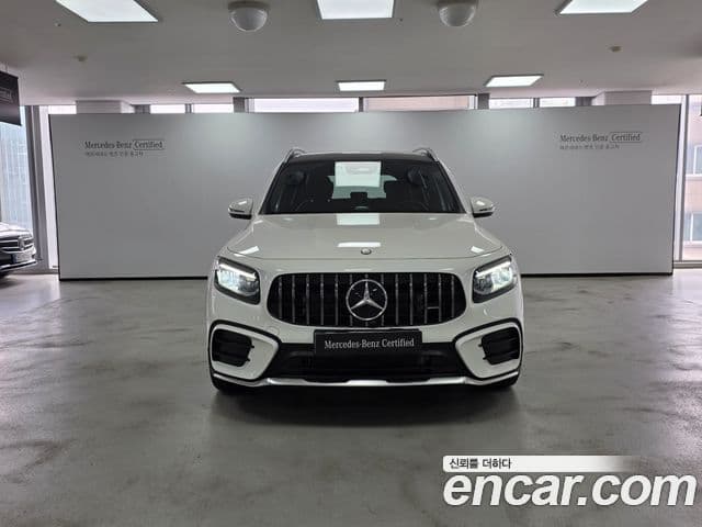 Mercedes-Benz GLB-Class 2025 — Фото 2/17