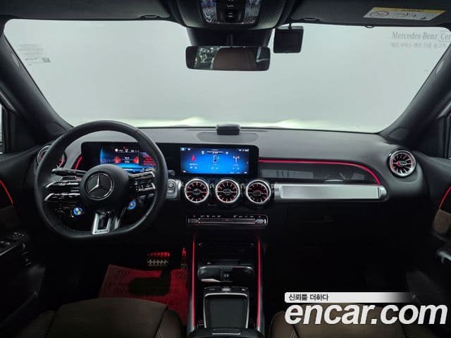 Mercedes-Benz GLB-Class 2025 — Фото 10/17