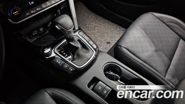 Kia Seltos 2021 — ფოტო 9/20